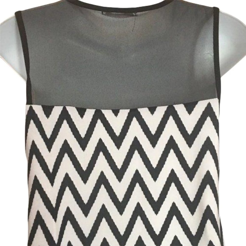 Blu Planet sleeveless blouse black white chevron mesh lightweight casual top S - Picture 5 of 8